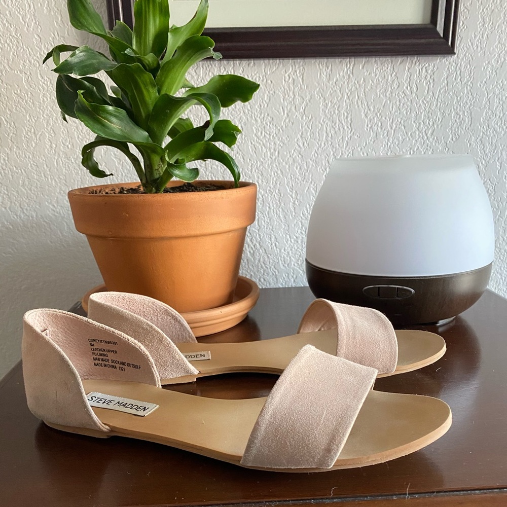 Steve Madden Sidestep Sandal size 8